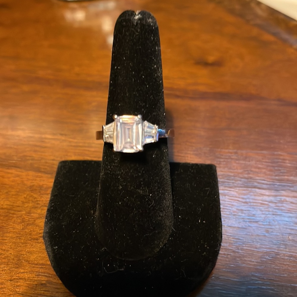 ✨2 for $20✨ Rhinestone Ring